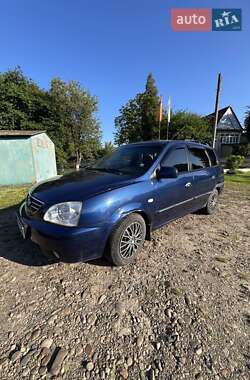 Минивэн Kia Carens 2005 в 