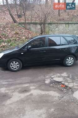 Минивэн Kia Carens 2006 в 