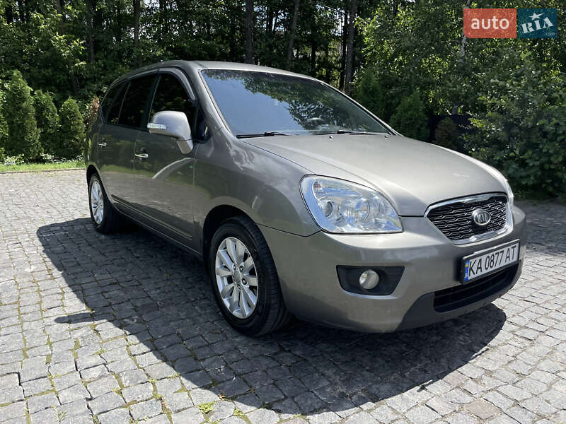 Kia Carens 2012
