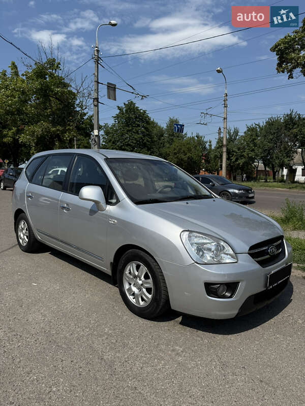 Минивэн Kia Carens 2008 в Сумах