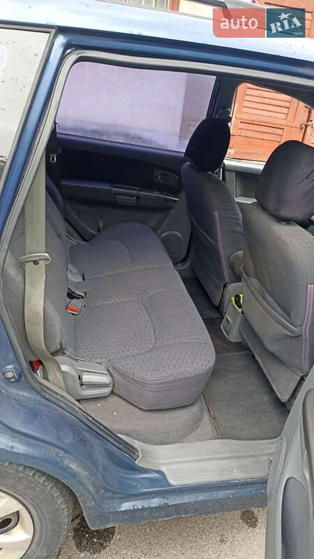 Минивэн Kia Carens 2003 в Львове