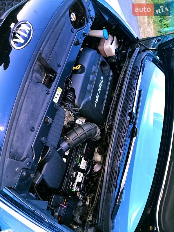 Микровэн Kia Carens 2013 в Малине