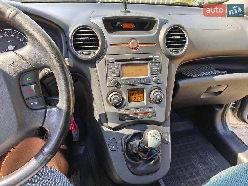 Мікровен Kia Carens 2011 в Кропивницькому