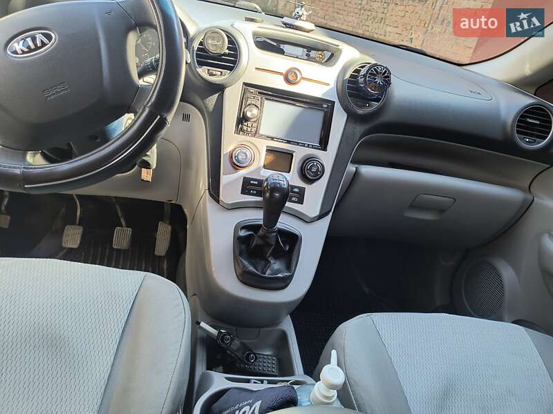 Минивэн Kia Carens 2008 в Хмельницком