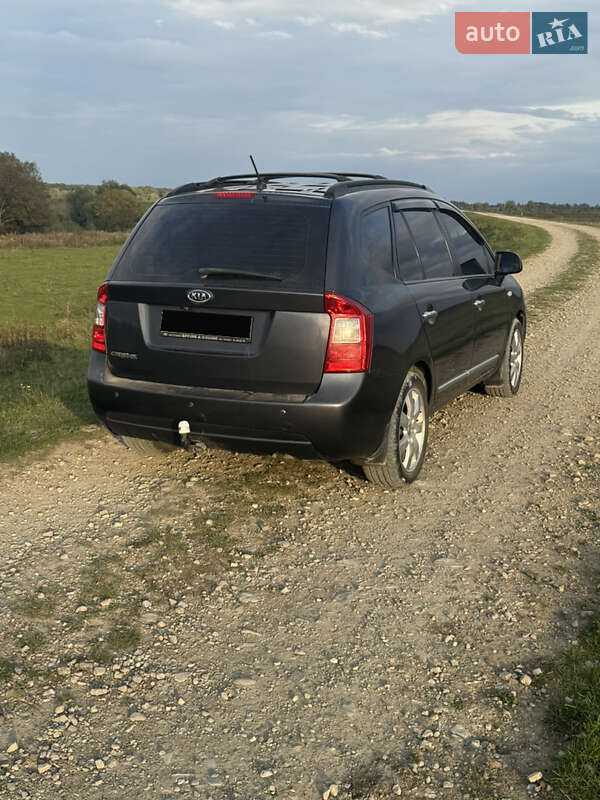 Мінівен Kia Carens 2008 в Самборі