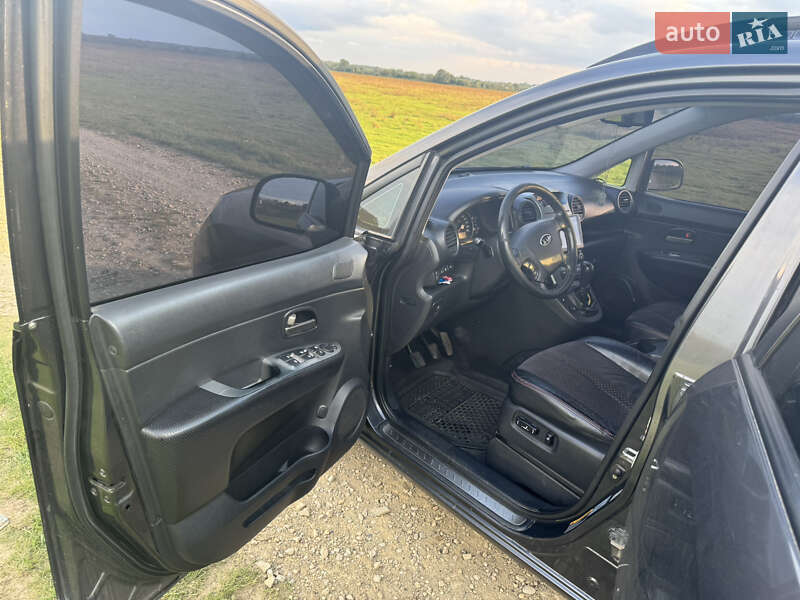 Мінівен Kia Carens 2008 в Самборі