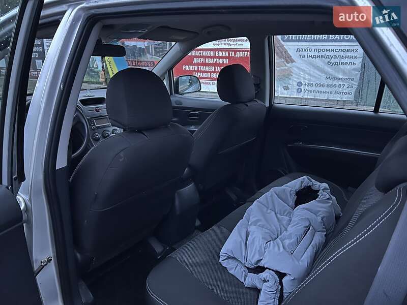 Мікровен Kia Carens 2011 в Калуші фото 11 Мікровен Kia Carens 2011 в Калуші