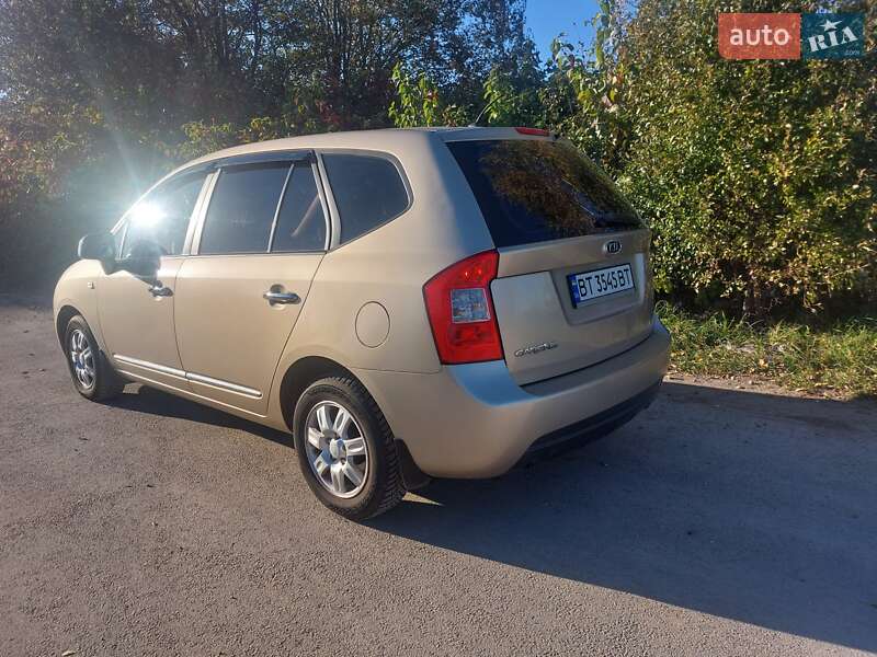 Минивэн Kia Carens 2007 в Житомире