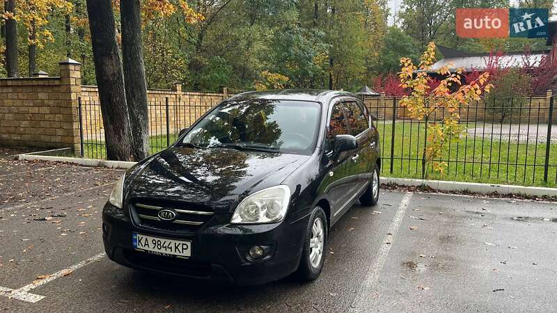 Минивэн Kia Carens 2008 в Киеве фото Минивэн Kia Carens 2008 в Киеве