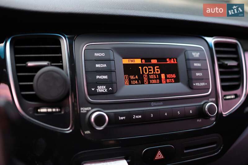 Микровэн Kia Carens 2017 в Киеве фото 24 Микровэн Kia Carens 2017 в Киеве