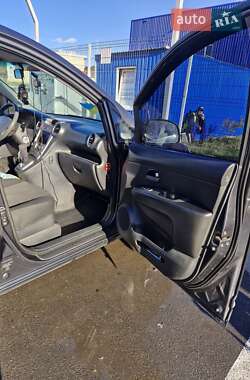 Минивэн Kia Carens 2008 в Виннице