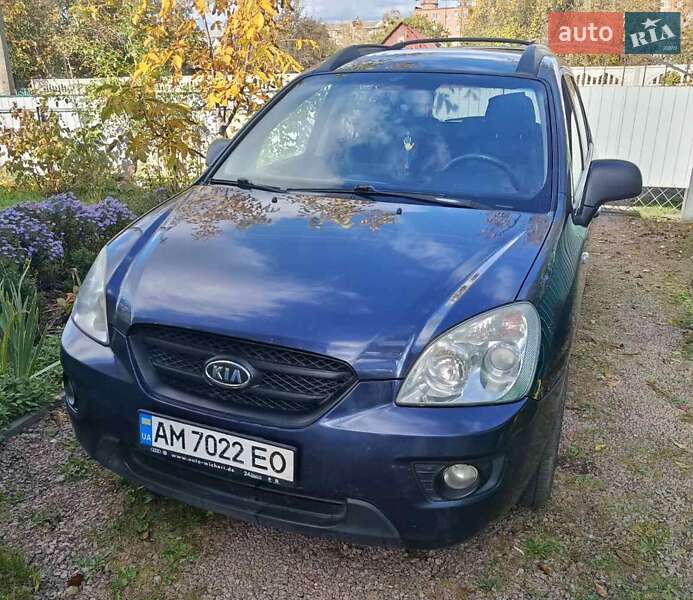 Минивэн Kia Carens 2009 в Коростене фото Минивэн Kia Carens 2009 в Коростене