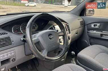 Минивэн Kia Carens 2005 в 