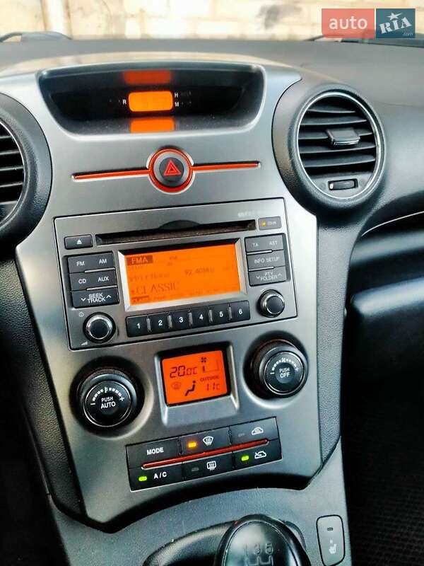 Мікровен Kia Carens 2011 в Києві фото 6 Мікровен Kia Carens 2011 в Києві