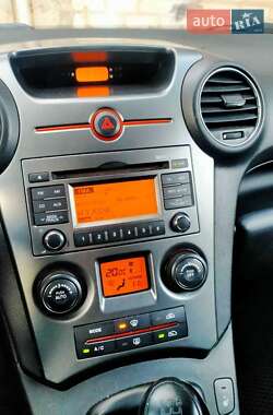 Микровэн Kia Carens 2011 в 