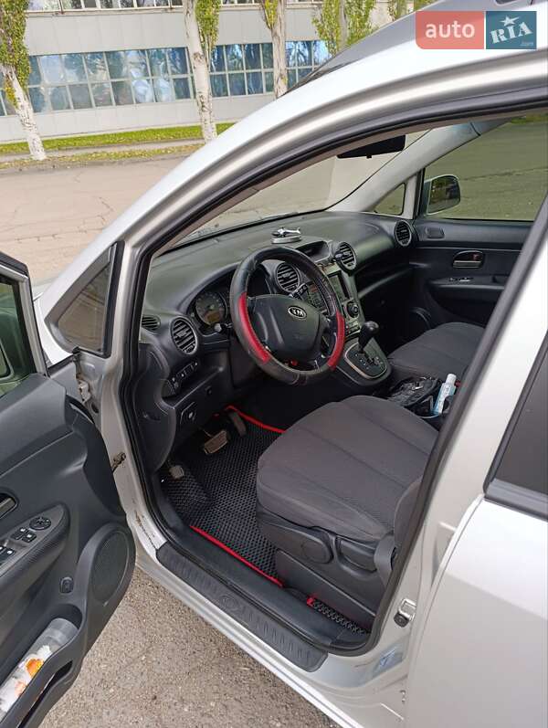Минивэн Kia Carens 2007 в Николаеве фото 4 Минивэн Kia Carens 2007 в Николаеве