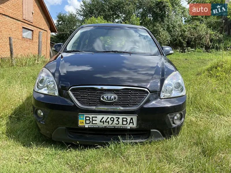 Kia Carens 2011
