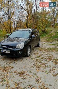 Минивэн Kia Carens 2008 в Полтаве Минивэн Kia Carens 2008 в Полтаве