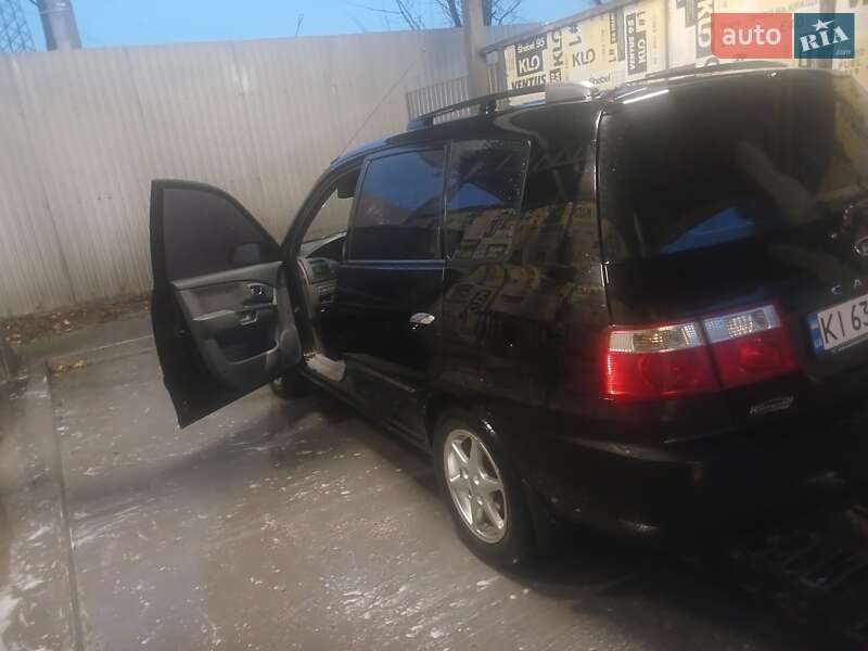 Минивэн Kia Carens 2005 в Киеве фото 8 Минивэн Kia Carens 2005 в Киеве