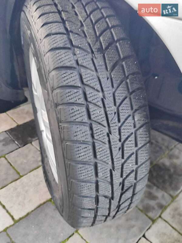 Минивэн Kia Carens 2007 в Львове фото 27 Минивэн Kia Carens 2007 в Львове