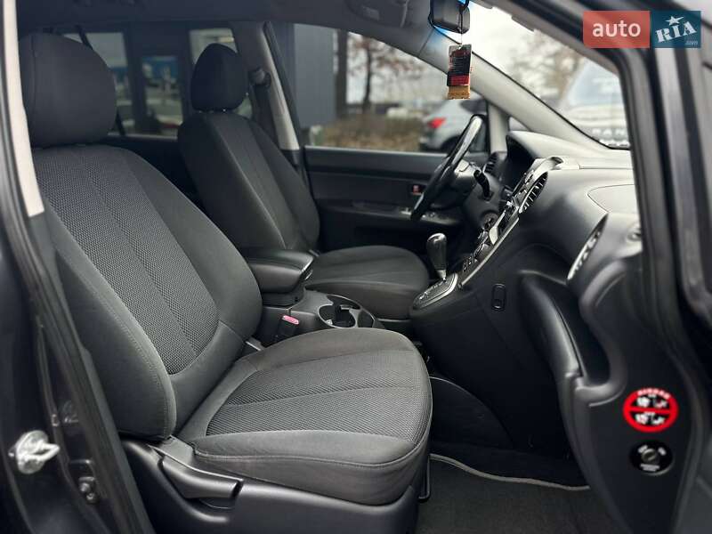 Мінівен Kia Carens 2008 в Києві
