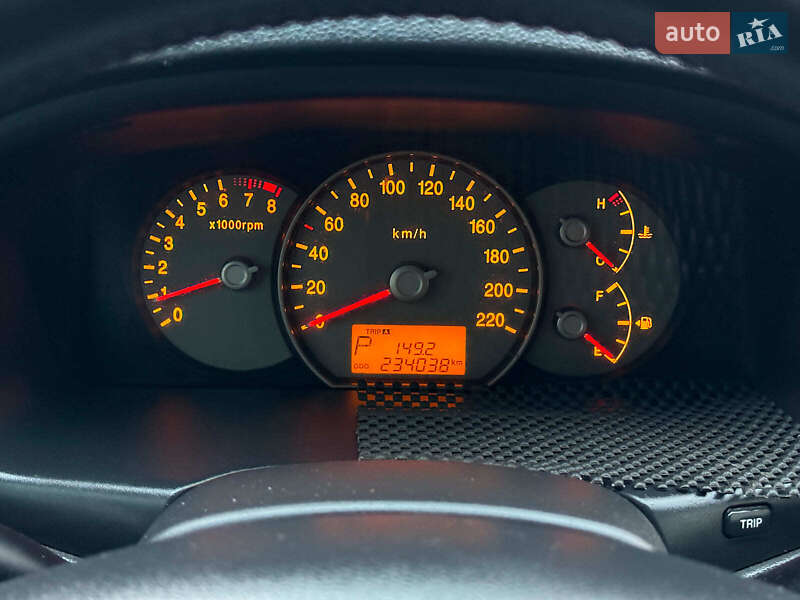 Минивэн Kia Carens 2007 в Виннице фото 26 Минивэн Kia Carens 2007 в Виннице