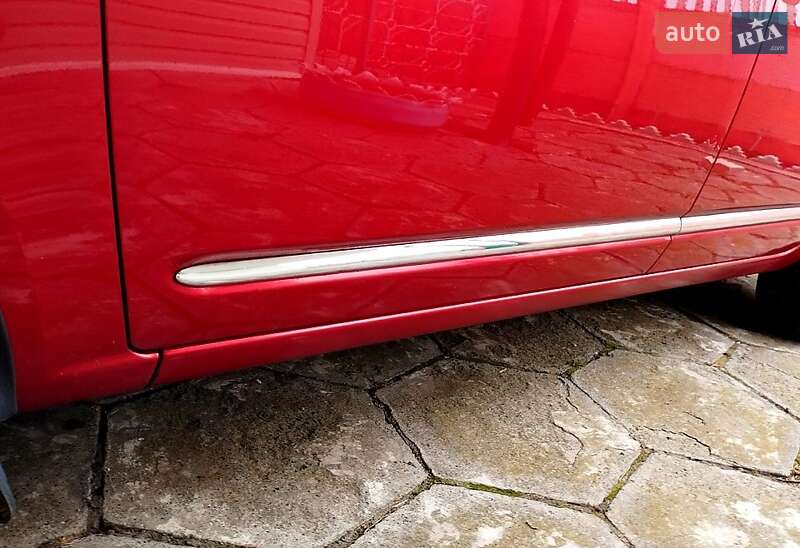 Минивэн Kia Carens 2007 в Харькове фото 7 Минивэн Kia Carens 2007 в Харькове