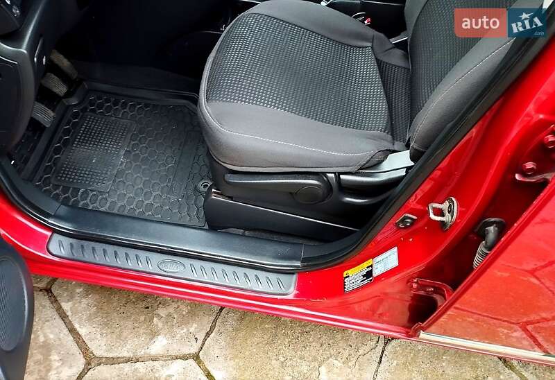 Минивэн Kia Carens 2007 в Харькове фото 25 Минивэн Kia Carens 2007 в Харькове