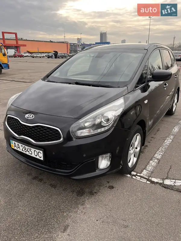 Kia Carens