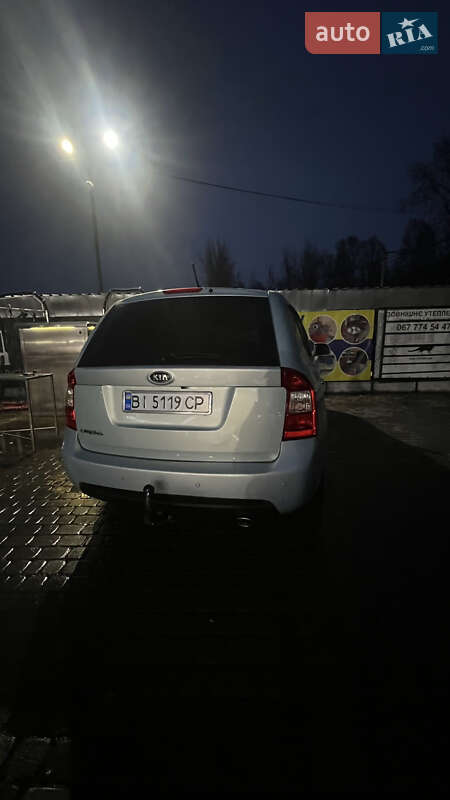 Минивэн Kia Carens 2007 в Кременчуге