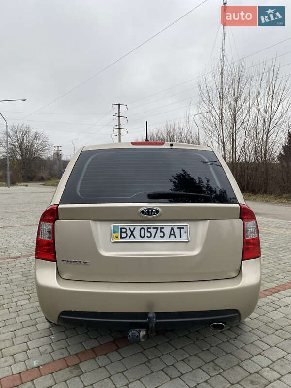 Минивэн Kia Carens 2008 в Староконстантинове