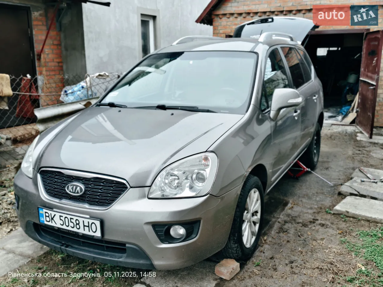 2010 Kia Carens - мініатюра 19