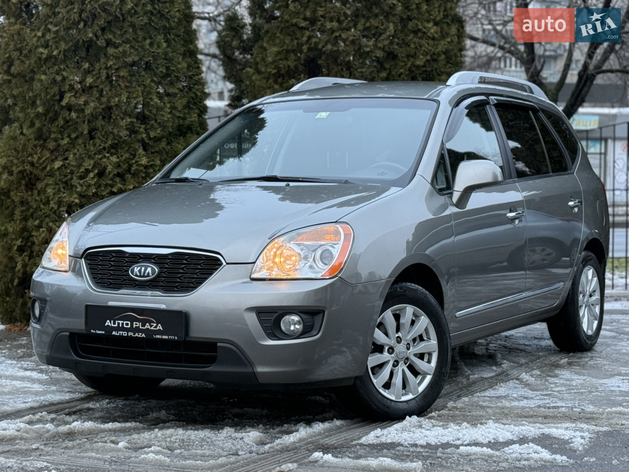 2012 Kia Carens - мініатюра 24
