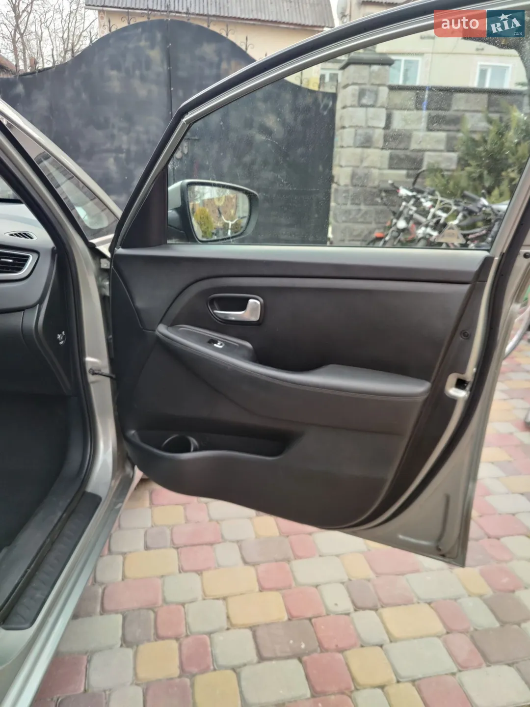 2014 Kia Carens - мініатюра 27