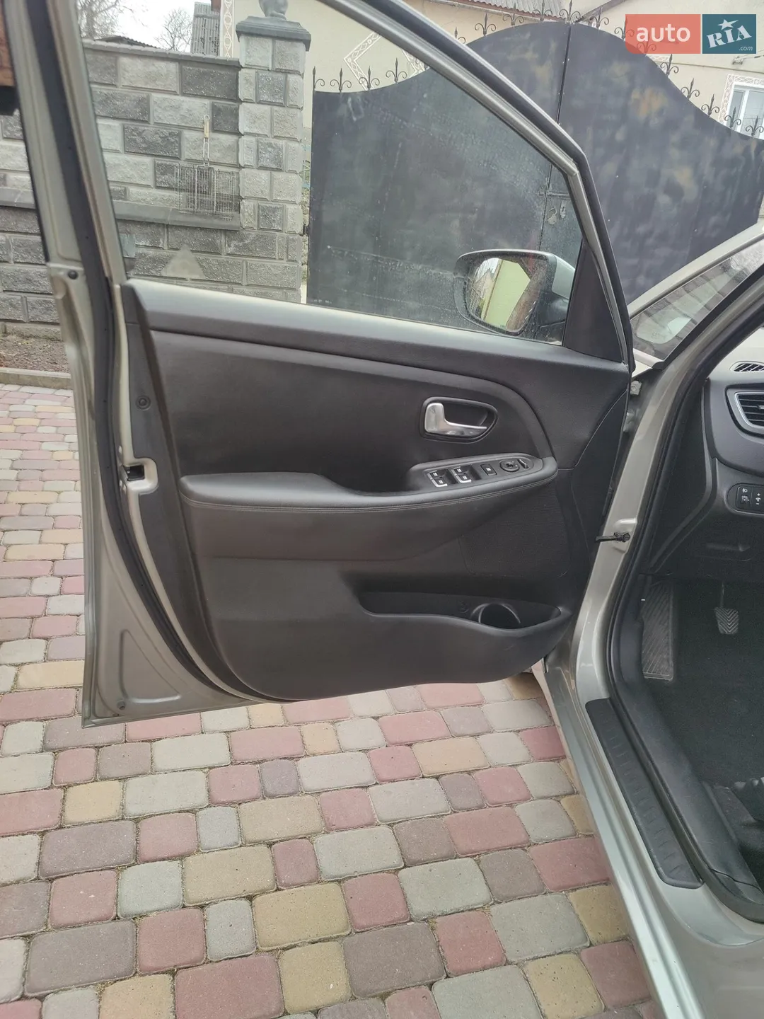 2014 Kia Carens - мініатюра 31