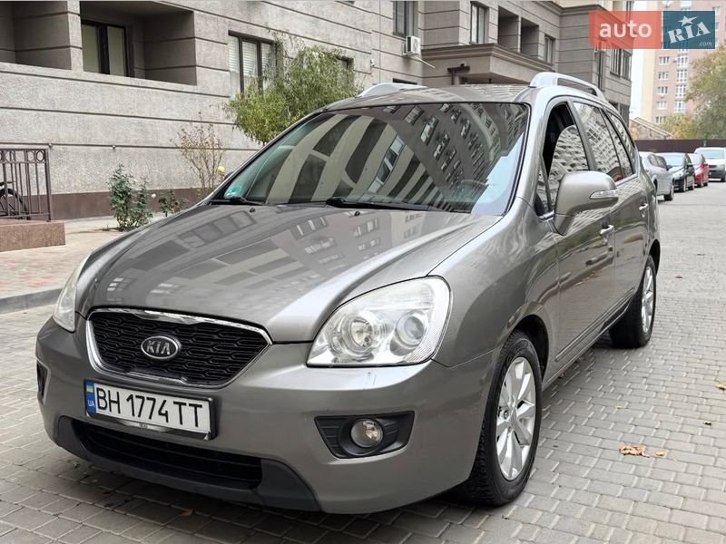 Kia Carens 2012