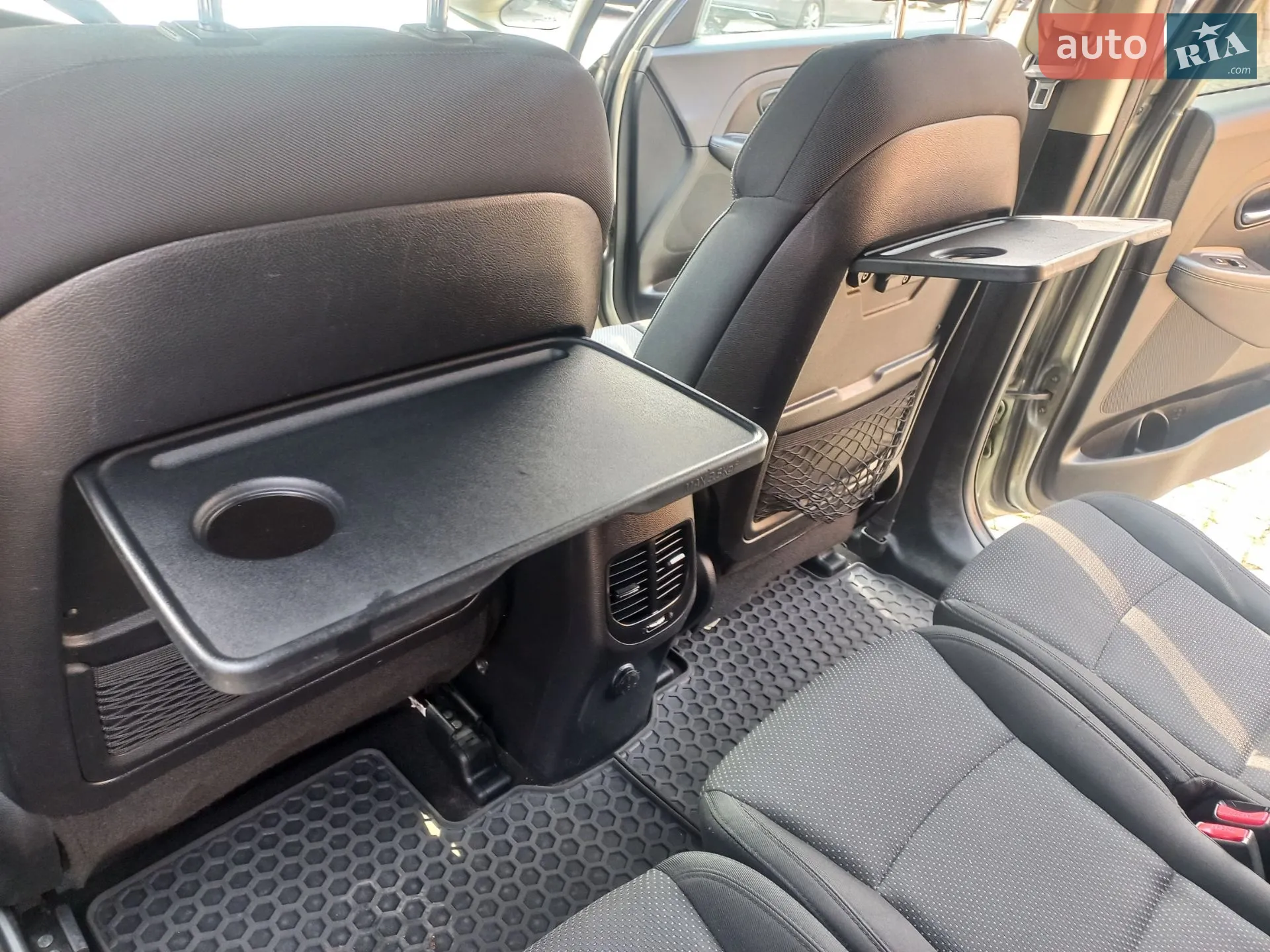 2014 Kia Carens - мініатюра 14