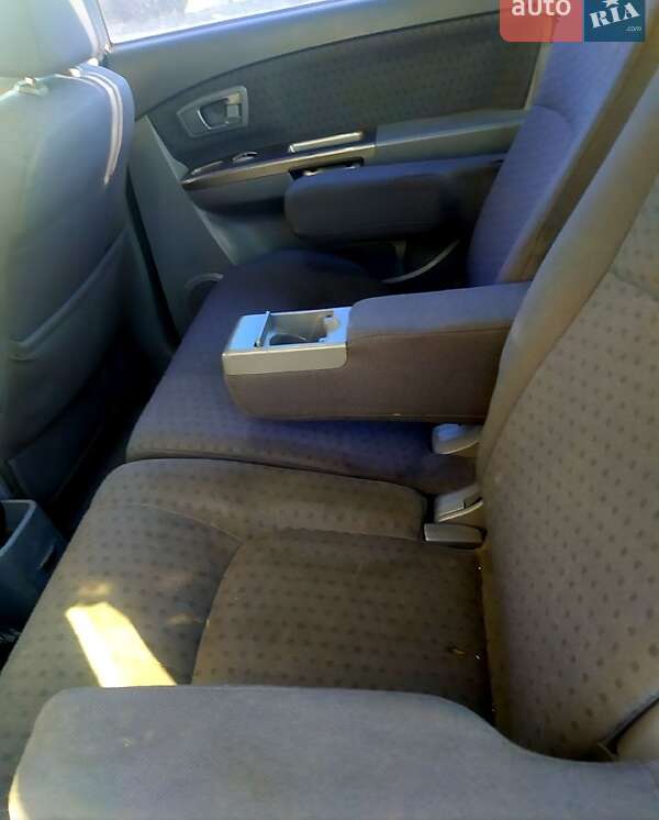 Минивэн Kia Carens 2004 в Прилуках фото 7 Минивэн Kia Carens 2004 в Прилуках