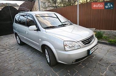 Мінівен Kia Carens 2004 в Радомишлі