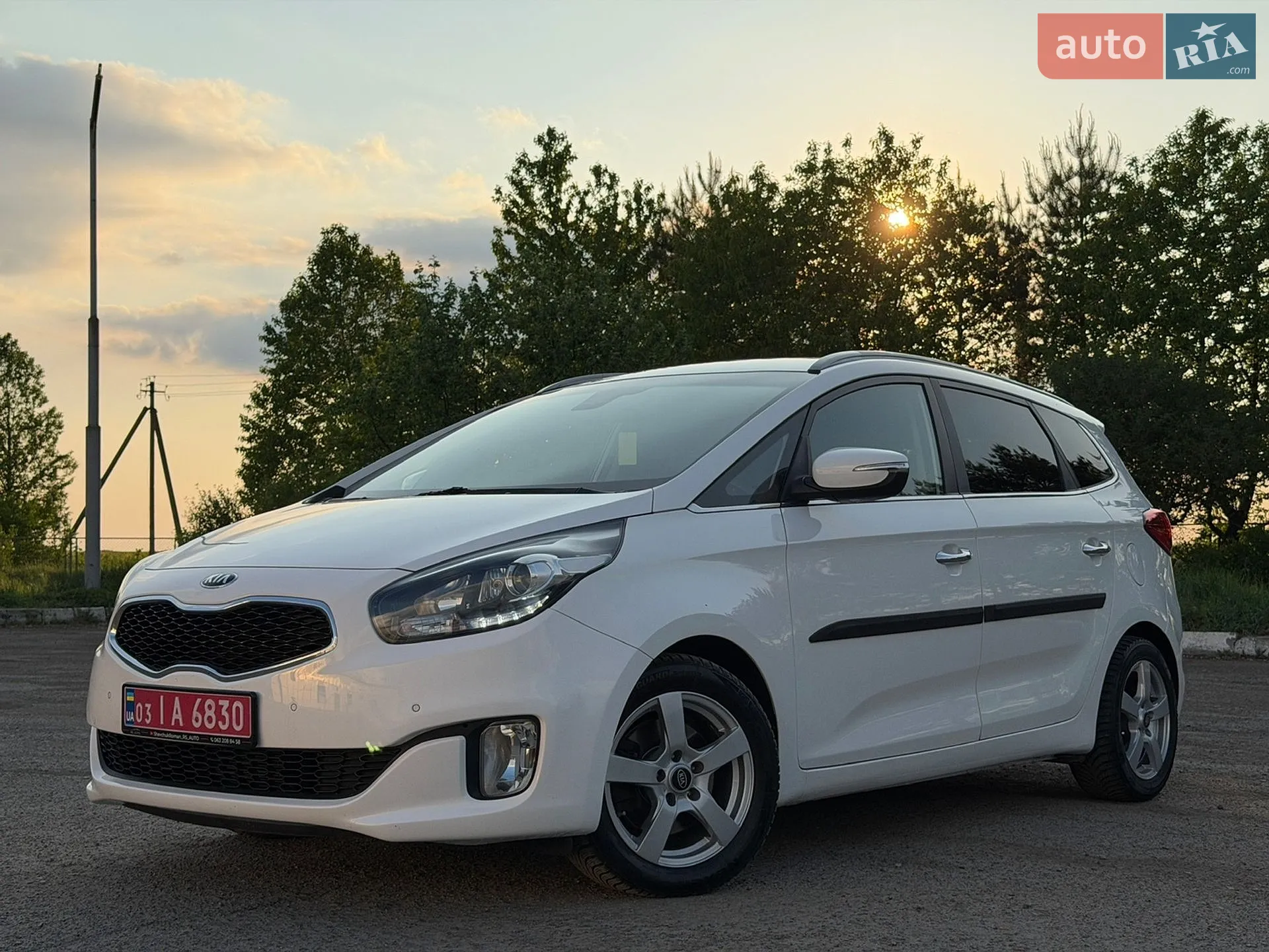 2015 Kia Carens - мініатюра 3