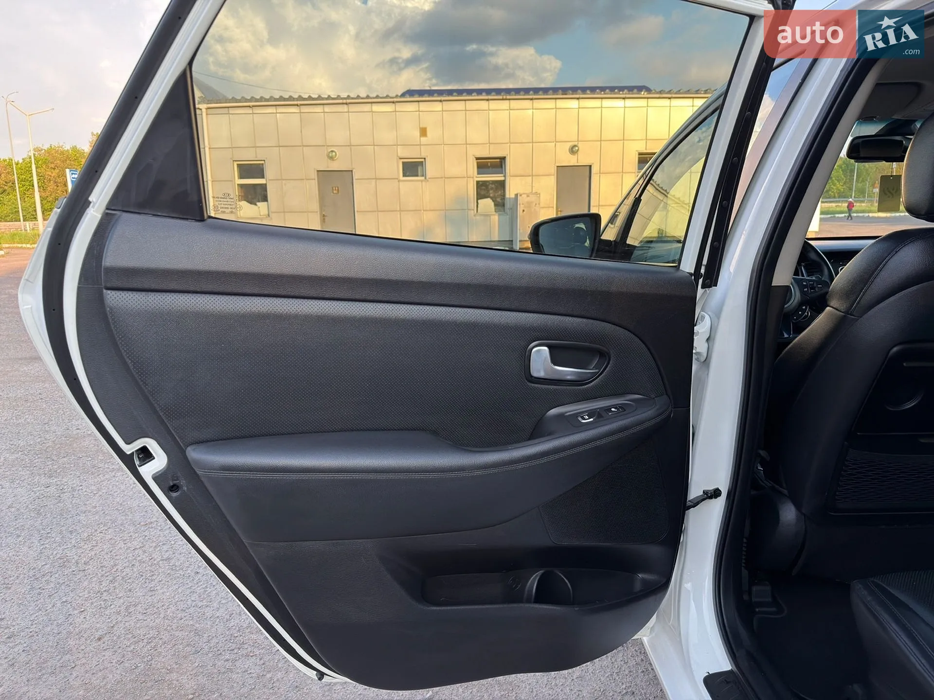 2015 Kia Carens - мініатюра 33