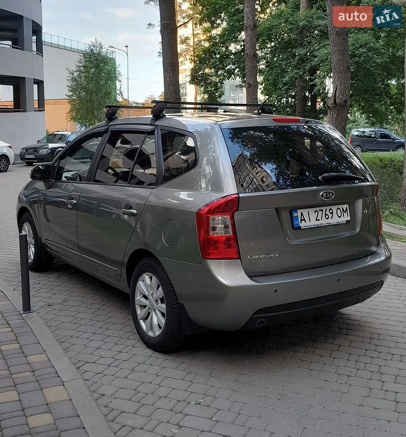 2010 Kia Carens - мініатюра 6