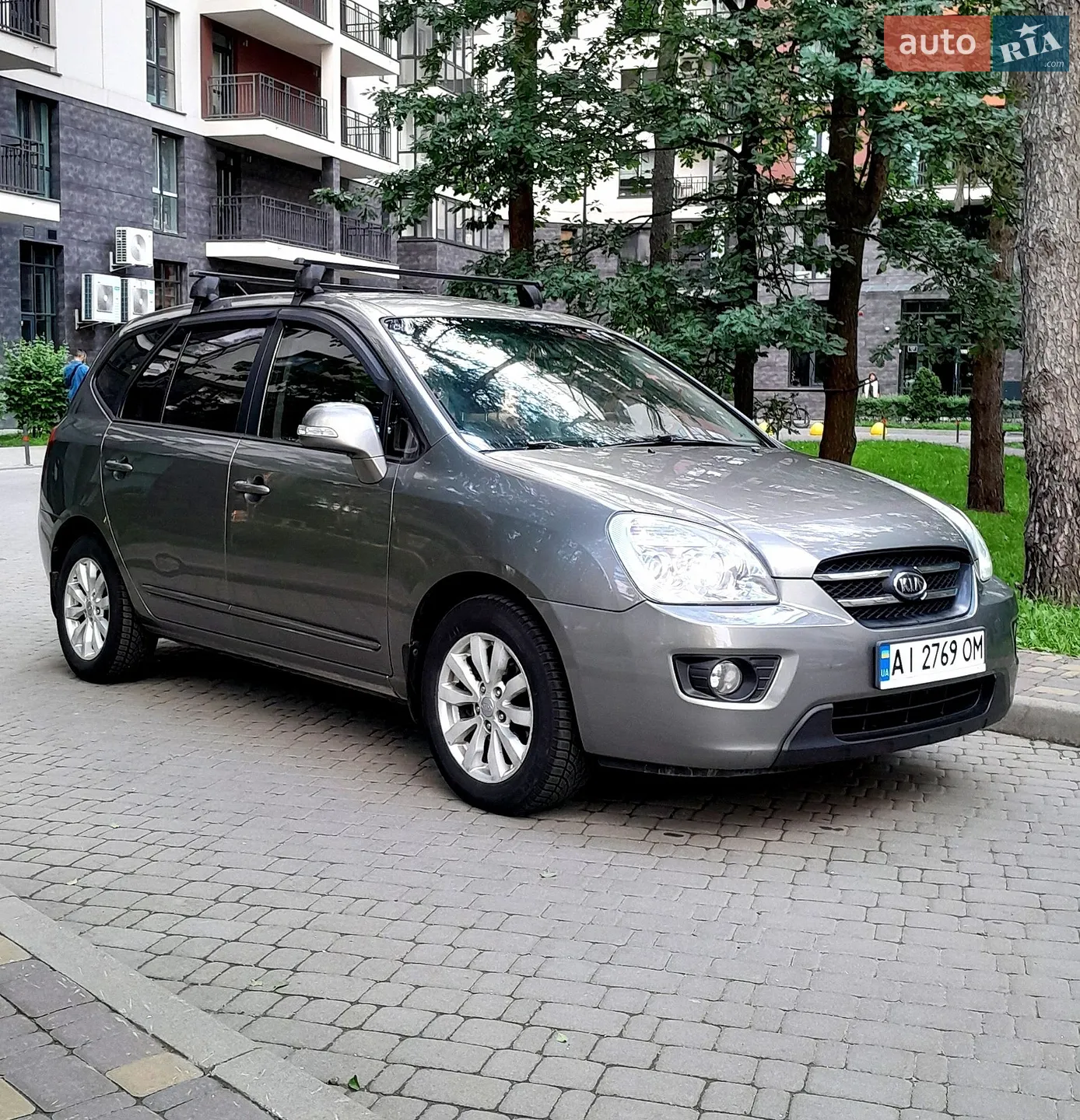 2010 Kia Carens - мініатюра 4