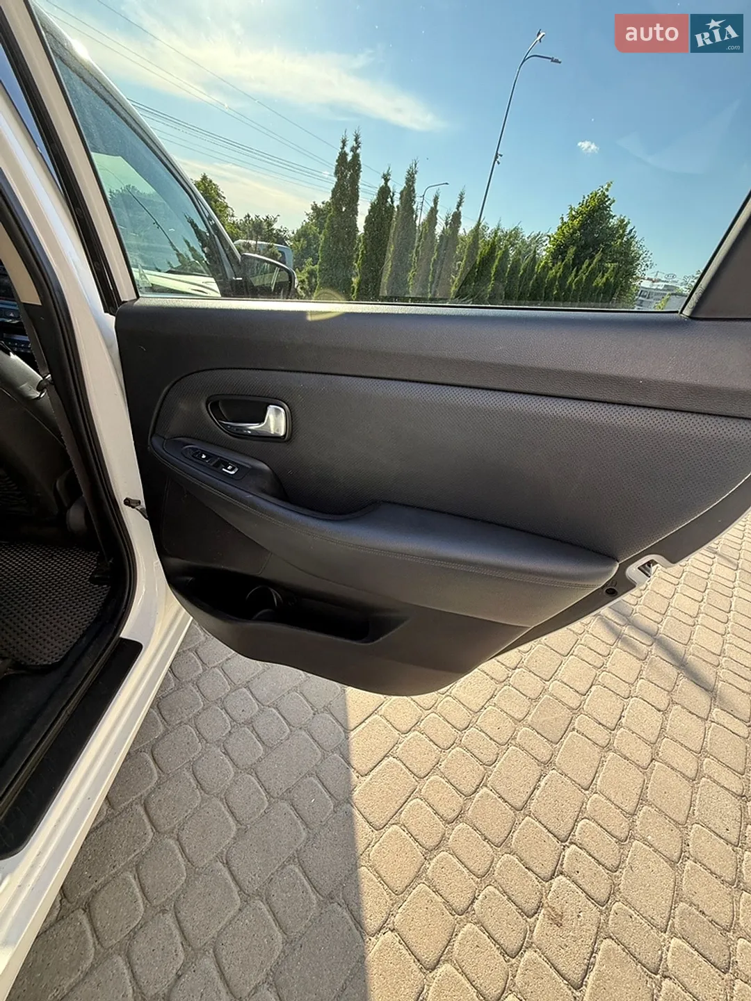 2013 Kia Carens - мініатюра 30