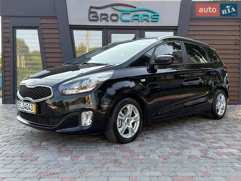 Kia Carens
