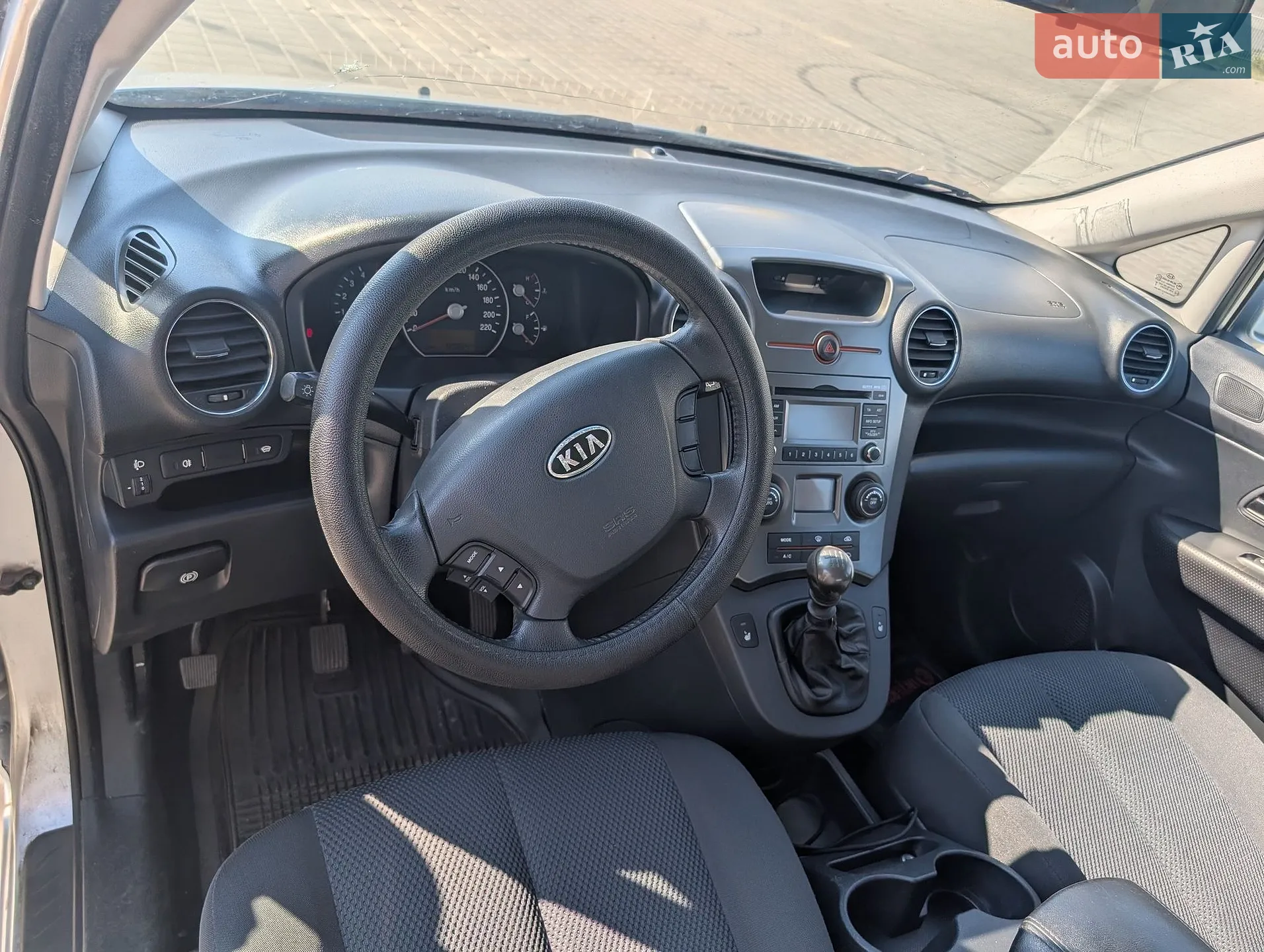 2010 Kia Carens - мініатюра 16