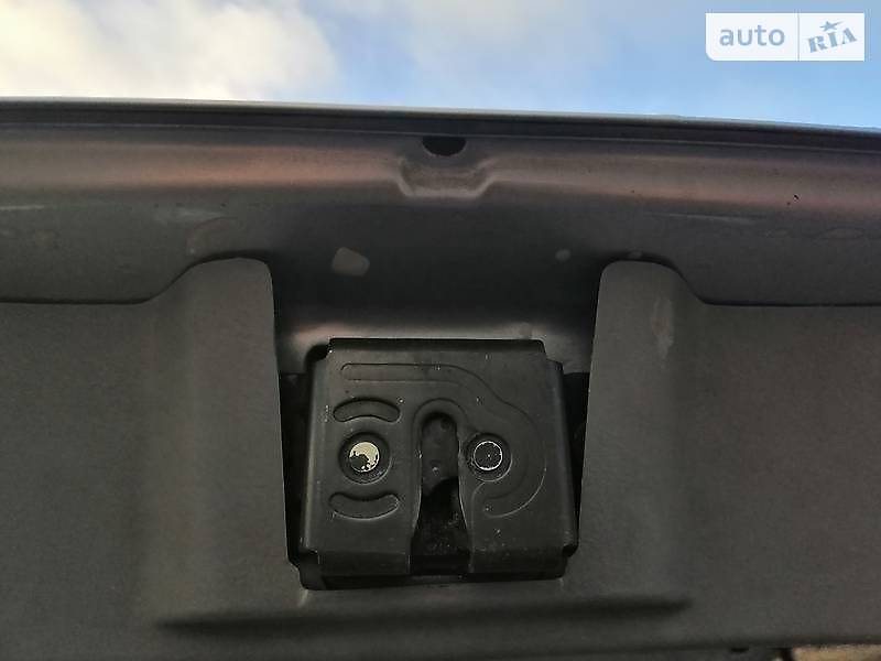 Мінівен Kia Carnival 2005 в Дубні фото 18 Мінівен Kia Carnival 2005 в Дубні