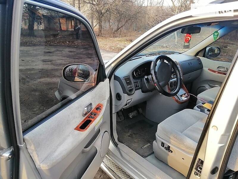 Мінівен Kia Carnival 2005 в Дубні фото 11 Мінівен Kia Carnival 2005 в Дубні