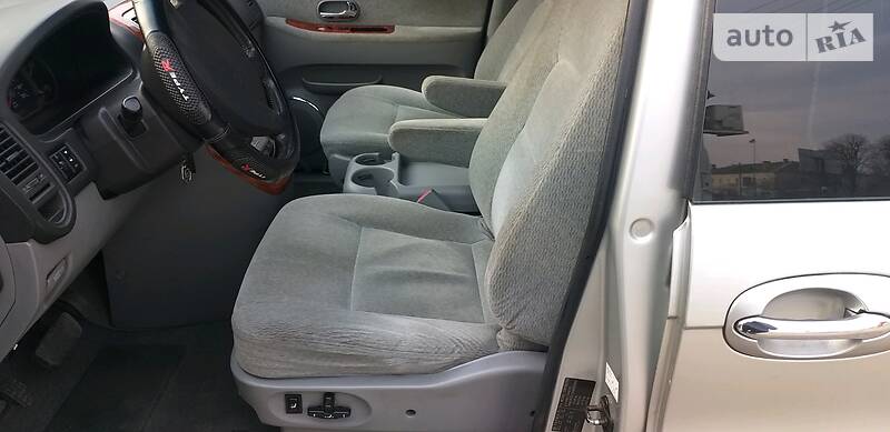 Мінівен Kia Carnival 2005 в Дубні фото 24 Мінівен Kia Carnival 2005 в Дубні