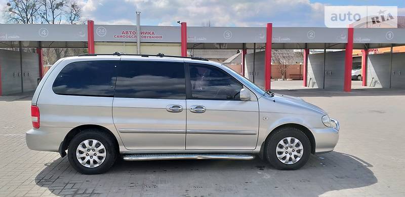 Мінівен Kia Carnival 2005 в Дубні фото 7 Мінівен Kia Carnival 2005 в Дубні